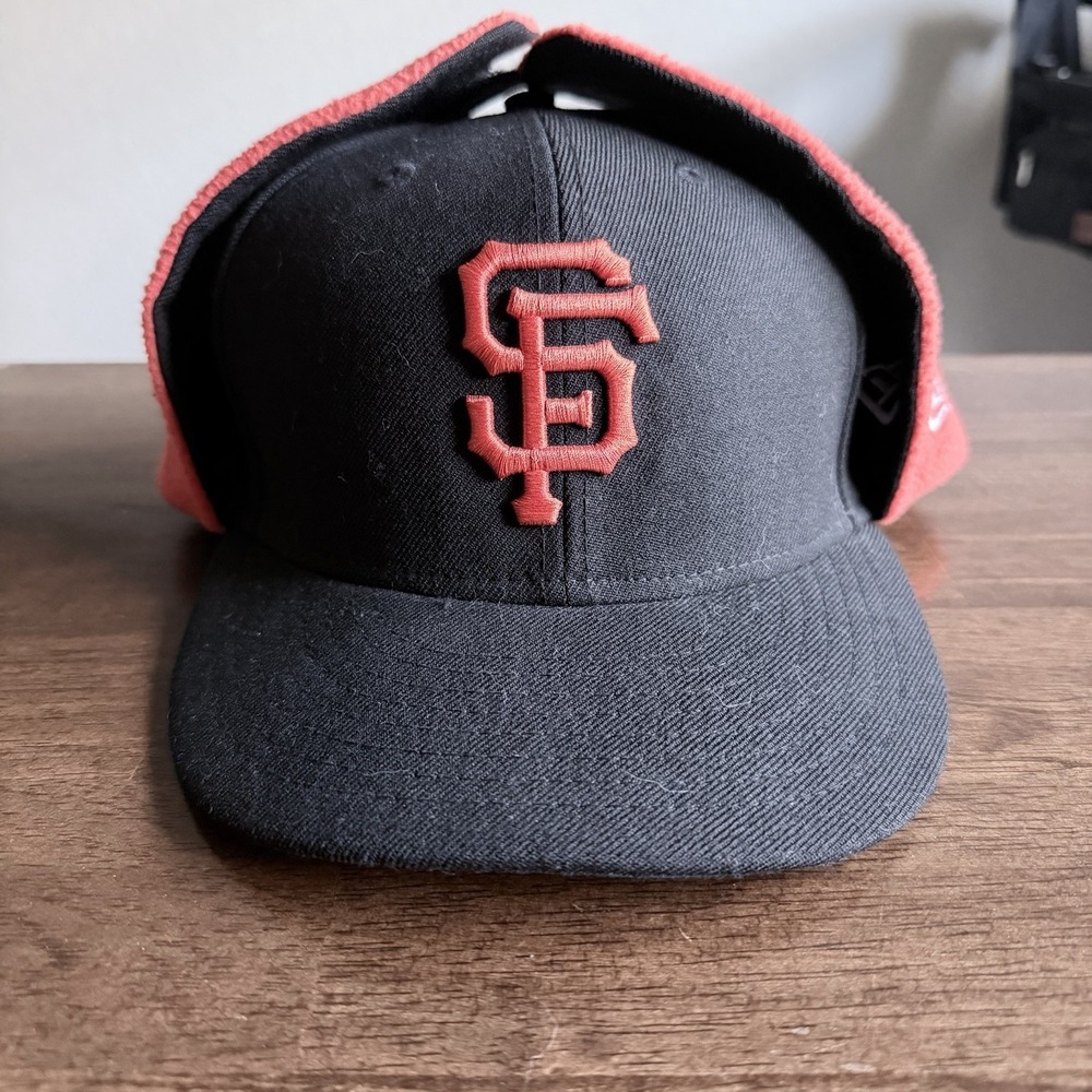 New Era San Francisco Giants Trapper Hat Fleece Lined Dog Ear Hat Size 7 1/8